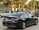 Hyundai Sonata-6