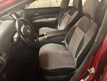 Toyota Prius-12