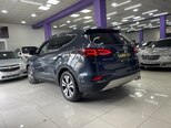 Hyundai Santa Fe-13