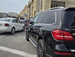 Mercedes GLS 450 4MATIC-13