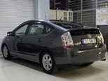 Toyota Prius-10