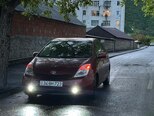 Toyota Prius-12