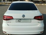 Volkswagen Jetta-2