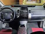 Toyota Prius-3