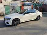 Mercedes E 300-5