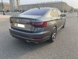 Volkswagen Jetta-5