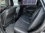 Kia Sorento-12