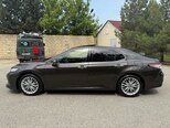 Toyota Camry-16