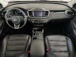 Kia Sorento-13