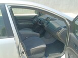 Toyota Prius-9
