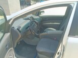 Toyota Prius-8