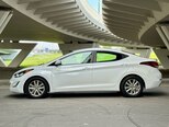 Hyundai Elantra-4