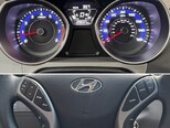 Hyundai Elantra-12