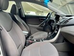 Hyundai Elantra-10