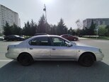 Nissan Maxima-5
