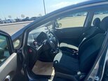 Nissan Note-7