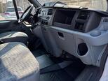 Ford Transit-13