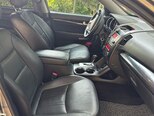 Kia Sorento-8