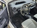 Toyota Aqua-11