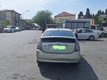 Toyota Prius-6