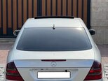 Mercedes E 270-6