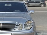 Mercedes E 270-15