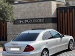 Mercedes E 270-17