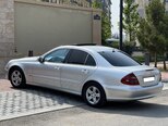 Mercedes E 270-8