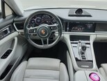 Porsche Panamera 4S-5