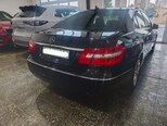 Mercedes E 220 d-3