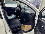 Nissan Micra-13