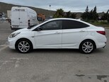 Hyundai Accent-4