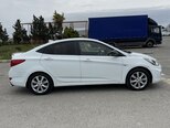 Hyundai Accent-9
