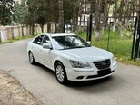 Hyundai Sonata-1