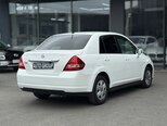 Nissan Tiida-4