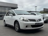 Nissan Tiida-2