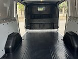 Ford Transit-9