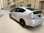 Toyota Prius-4
