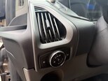 Ford Tourneo Custom-19