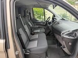 Ford Tourneo Custom-9