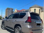 Toyota Land Cruiser Prado-5