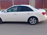 Hyundai Sonata-6