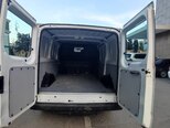 Ford Transit-12