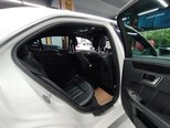Mercedes E 220-11