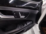 Mercedes E 220-12