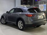 Infiniti QX70-11