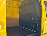 Ford Transit-8