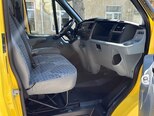 Ford Transit-15