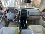 Toyota Land Cruiser Prado-21