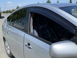 Toyota Prius-12